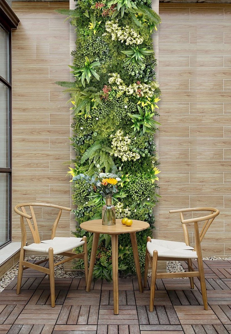 Afloraa: Green Wall Column